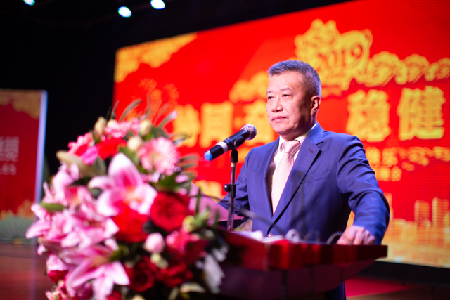 �����������³�������ٻ񡰶�ݸ�зǹ����ƾ�����ʿ�����й���ɫ���������ҵ�����ߡ��ƺ�