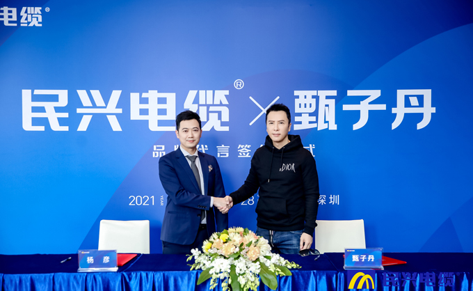                                                                                                               ͷ�������ӵ�����������������Ʒ�ƴ�����                                                                                   